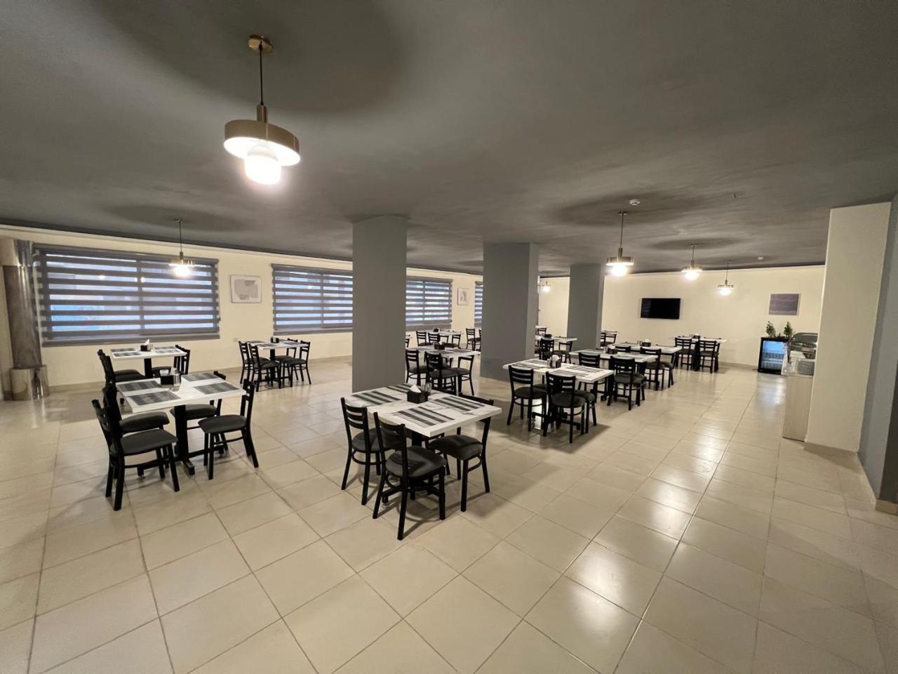 Sky Hotel Aqaba Exterior foto