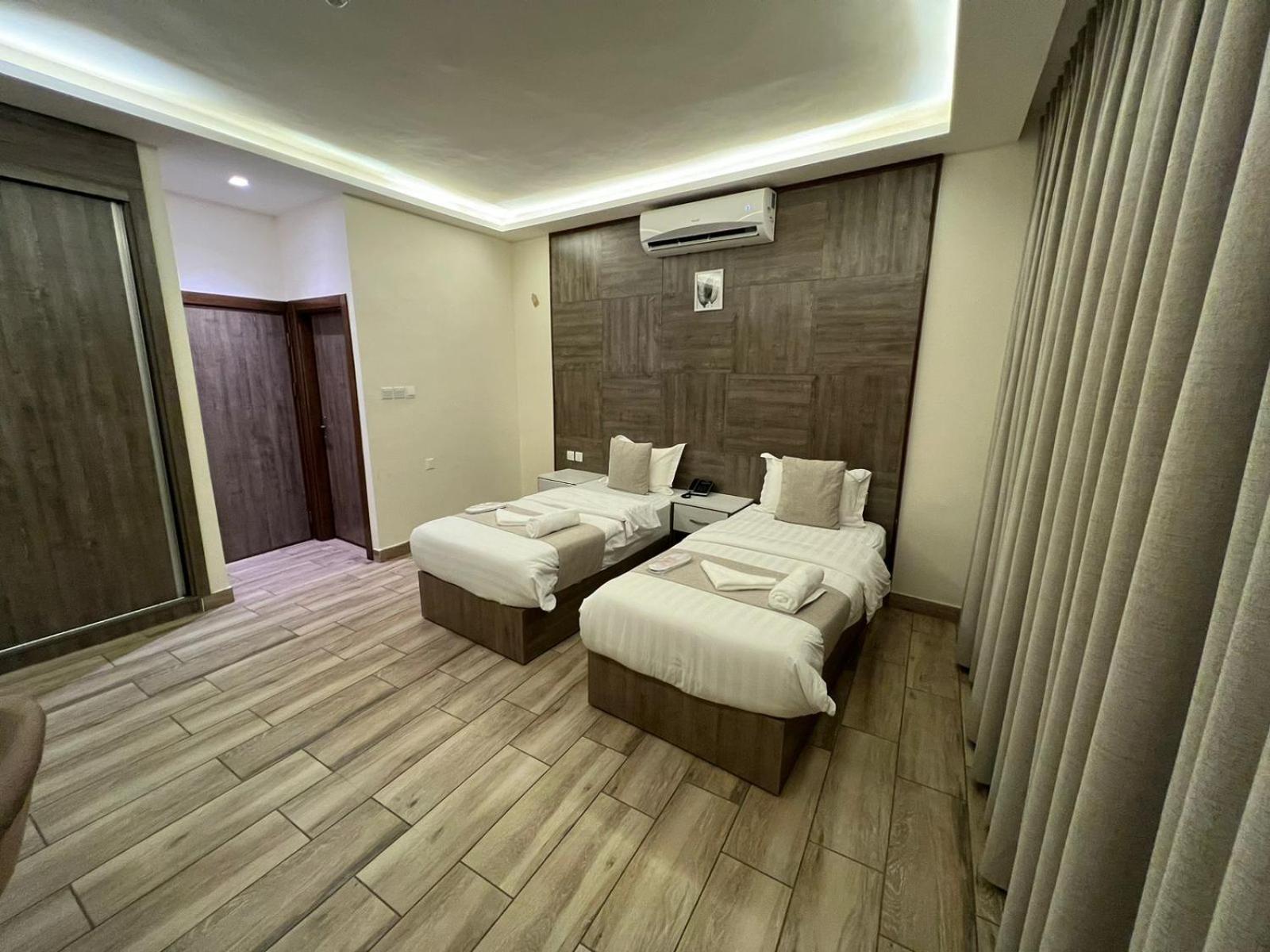 Sky Hotel Aqaba Exterior foto
